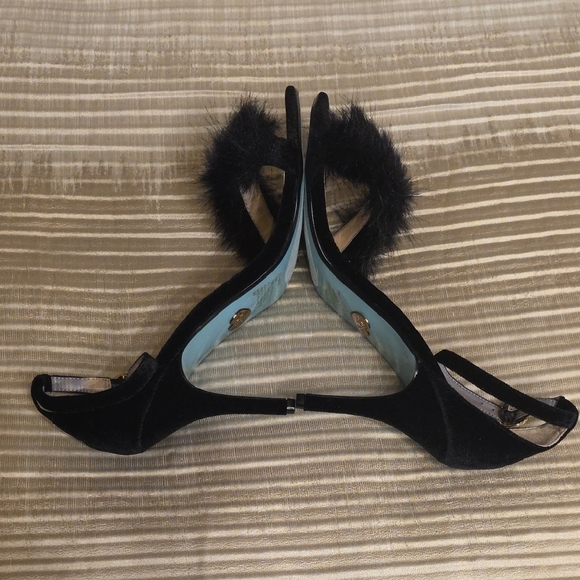 Betsey Johnson Velvet Black Fur Heels 3.5 Inches Heel - Picture 12 of 15